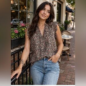 BB Dakota Black Floral Ruffle-Sleeve V-Neck Top